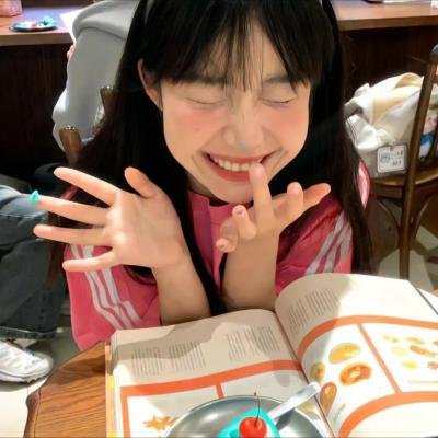 穿成极品老妇之后只想当咸鱼